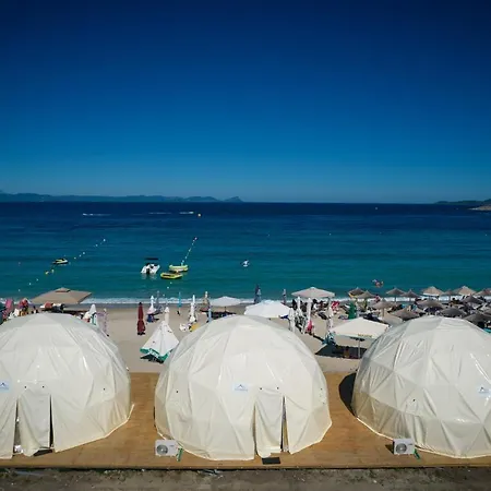 Luxusní stan Paliouri Luxury Domes Paliouri