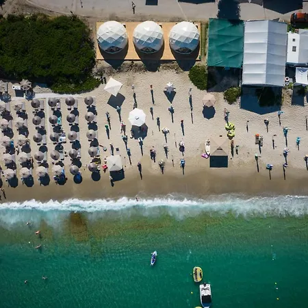 Luxusní stan Paliouri Luxury Domes Paliouri